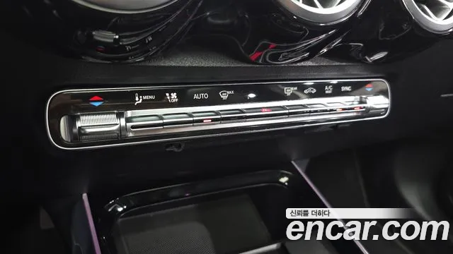 Mercedes-Benz GLB-Class X247 — Фото автомобиля 16