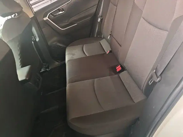 Toyota RAV4 — Фото автомобиля 16