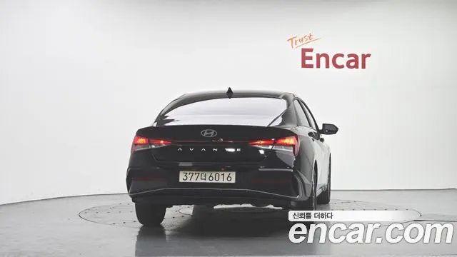 Hyundai Avante CN7 — Фото автомобиля 4
