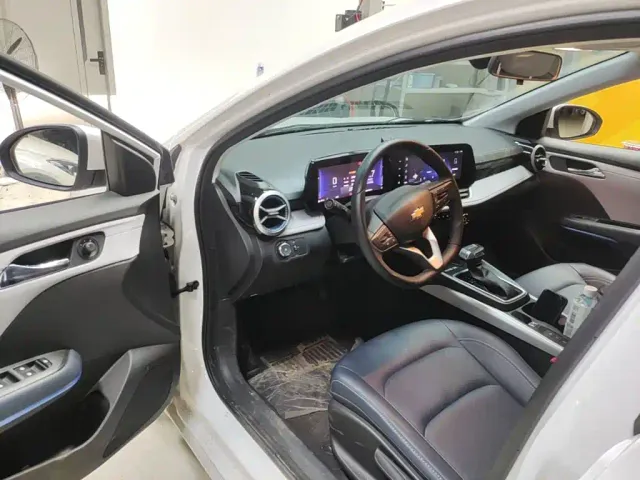 Chevrolet Monza — Фото автомобиля 15