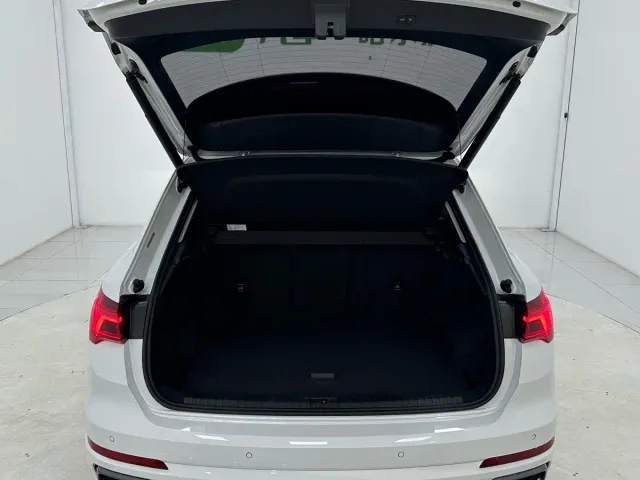 Audi Q3 — Фото автомобиля 15