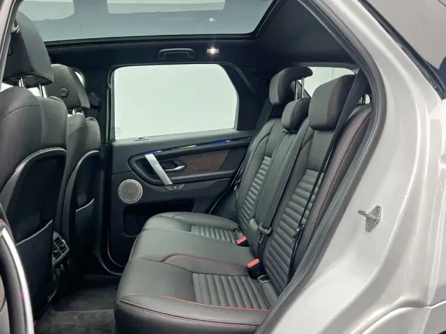 Land Rover Discovery Sport — Фото автомобиля 16