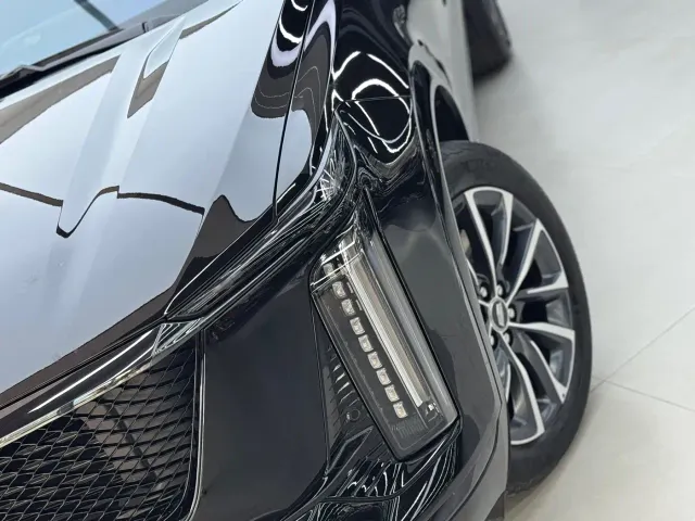Cadillac XT5 — Фото автомобиля 16