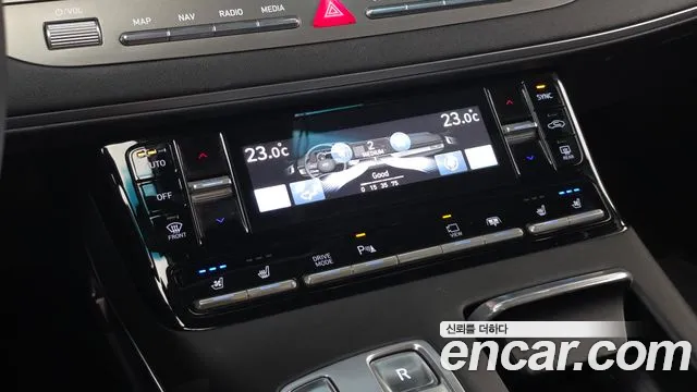 Hyundai Grandeur Grandeur (New) — Фото автомобиля 25