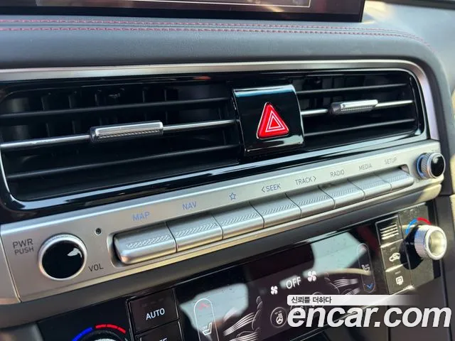 Genesis G70 New — Фото автомобиля 17