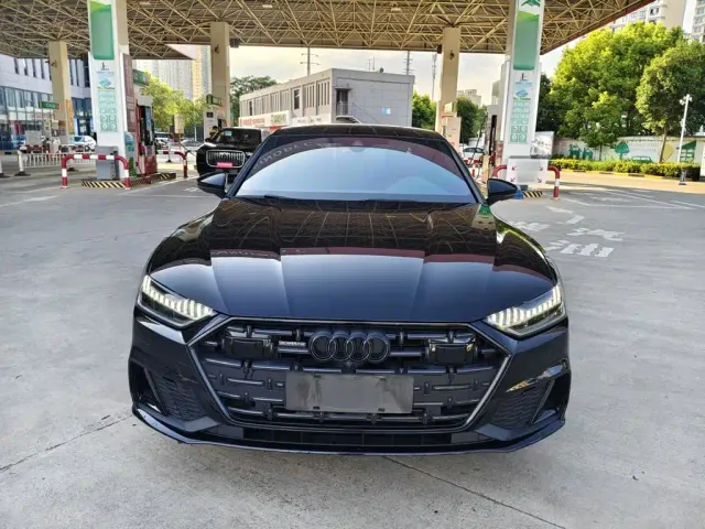 Audi A7L — Фото автомобиля 3
