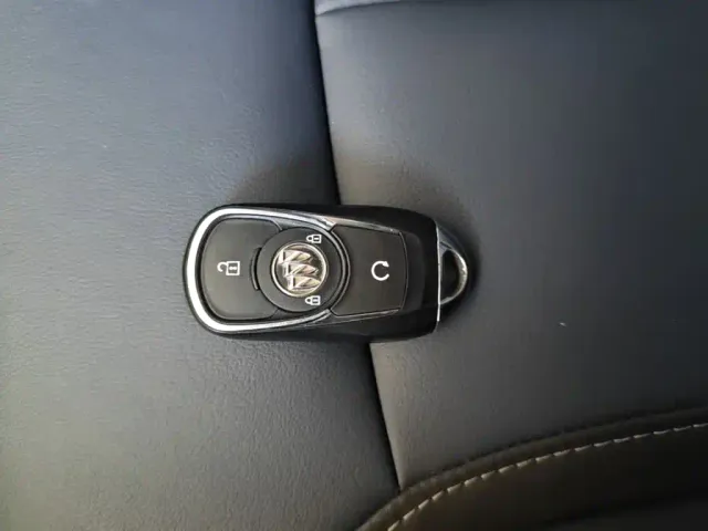 Buick Velite 6 — Фото автомобиля 8
