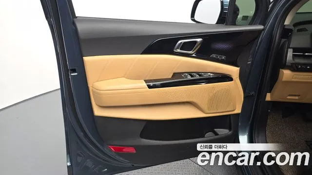 Kia Canival Carnival 4 поколение Дизель 7 мест Signature — Фото автомобиля 23