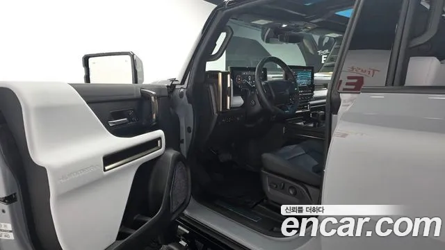 GMC Hummer EV — Фото автомобиля 10