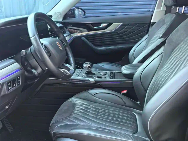 Hongqi HS5 — Фото автомобиля 7