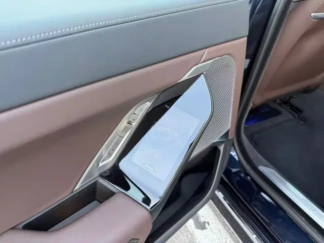 BMW 7 Series — Фото автомобиля 8