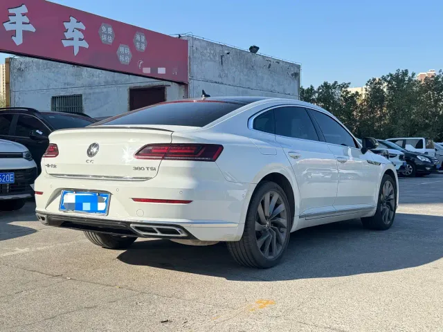 Volkswagen CC — Фото автомобиля 10