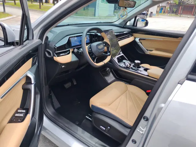 Geely Boyue L 2023 1.5TD DCT Premium — Фото автомобиля 13