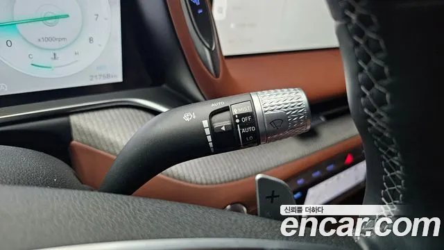 Genesis G90 Бензин 3.5 турбо AWD — Фото автомобиля 25