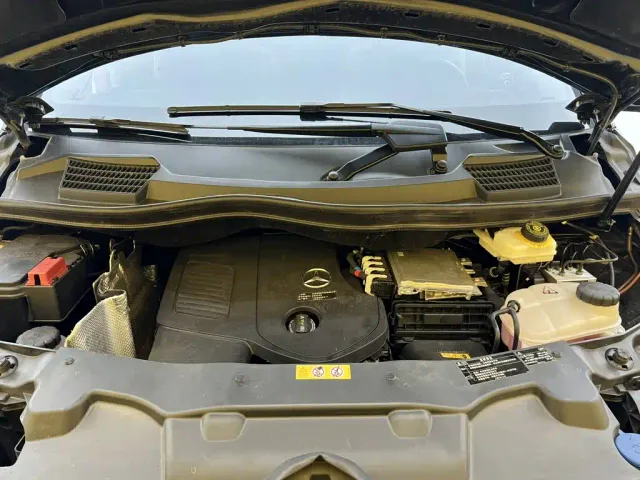 Mercedes-Benz Mercedes-Benz V-Class 2024 V 300 L Long Wheelbase Premium — Фото автомобиля 11