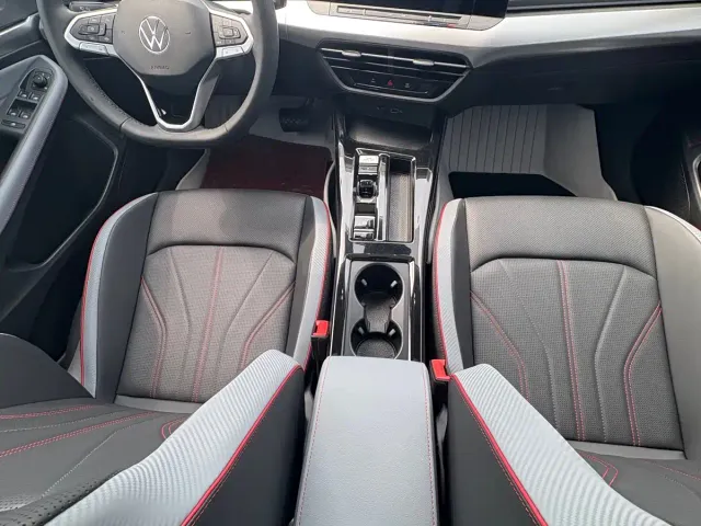 Volkswagen Lamando — Фото автомобиля 13