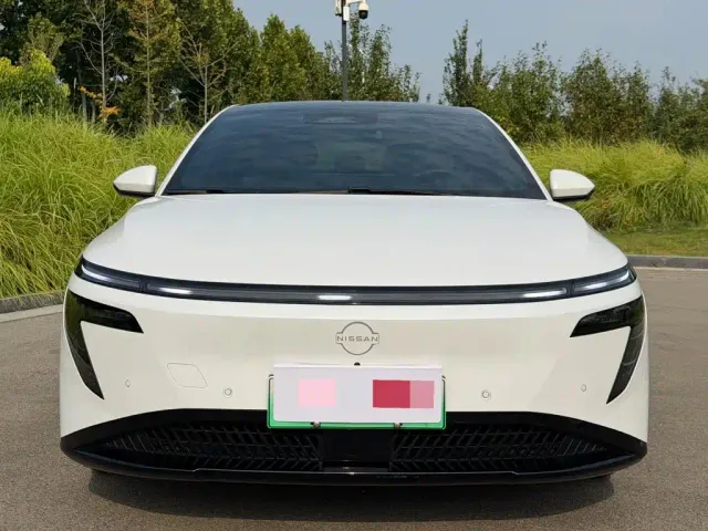 Nissan N7 — Фото автомобиля 2
