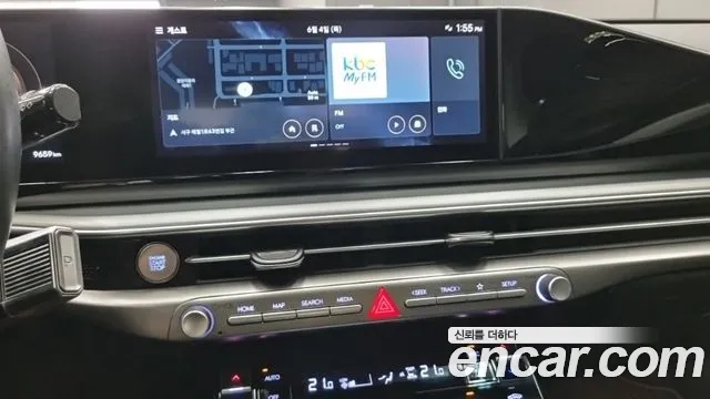 Hyundai Grandeur Grandeur (GN7) 2.5 Бензин 2WD — Фото автомобиля 15