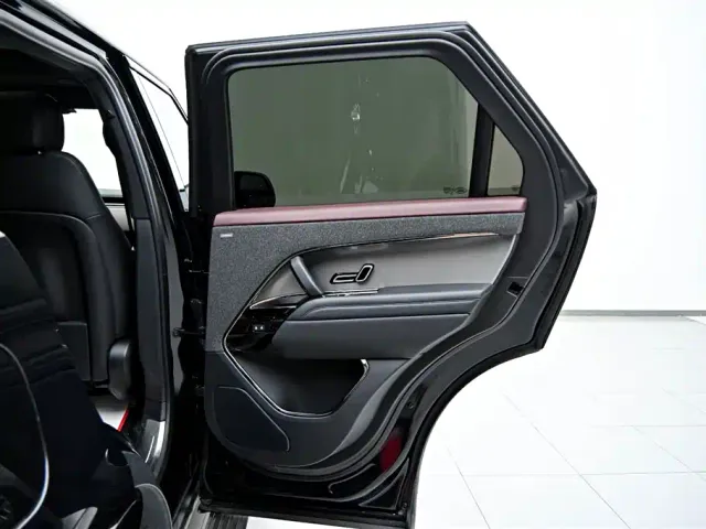 Land Rover Range Rover Sport — Фото автомобиля 22