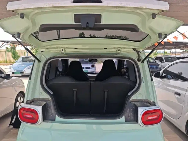 Wuling Hongguang Mini EV — Фото автомобиля 18