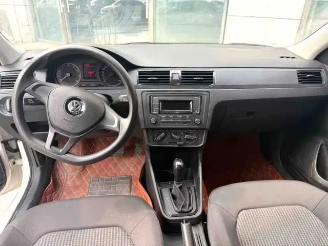 Volkswagen Santana — Фото автомобиля 7