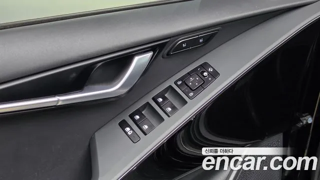 Kia Niro The All New — Фото автомобиля 28