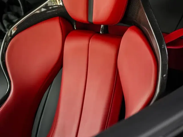 Ferrari SF90 — Фото автомобиля 9