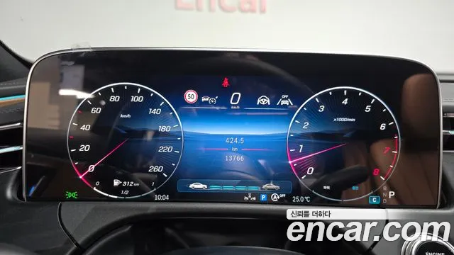 Mercedes-Benz E-Class — Фото автомобиля 8