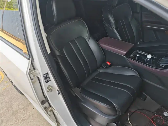 GAC Trumpchi M6 — Фото автомобиля 24
