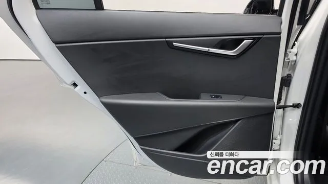 Kia Niro The All New — Фото автомобиля 14