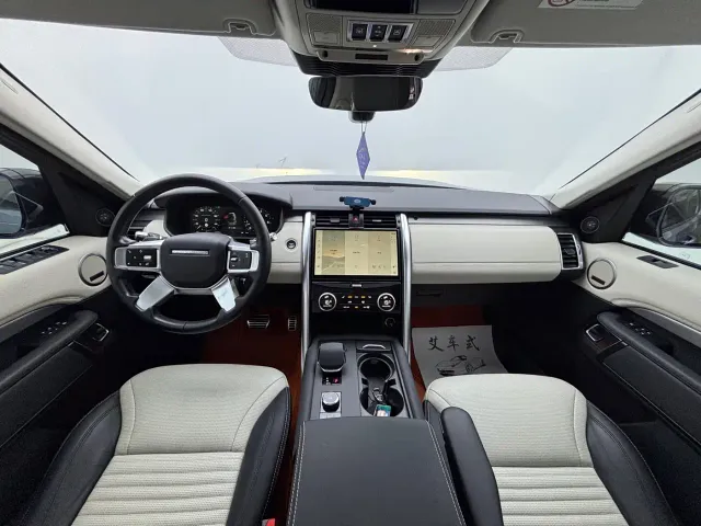 Land Rover Discovery — Фото автомобиля 9