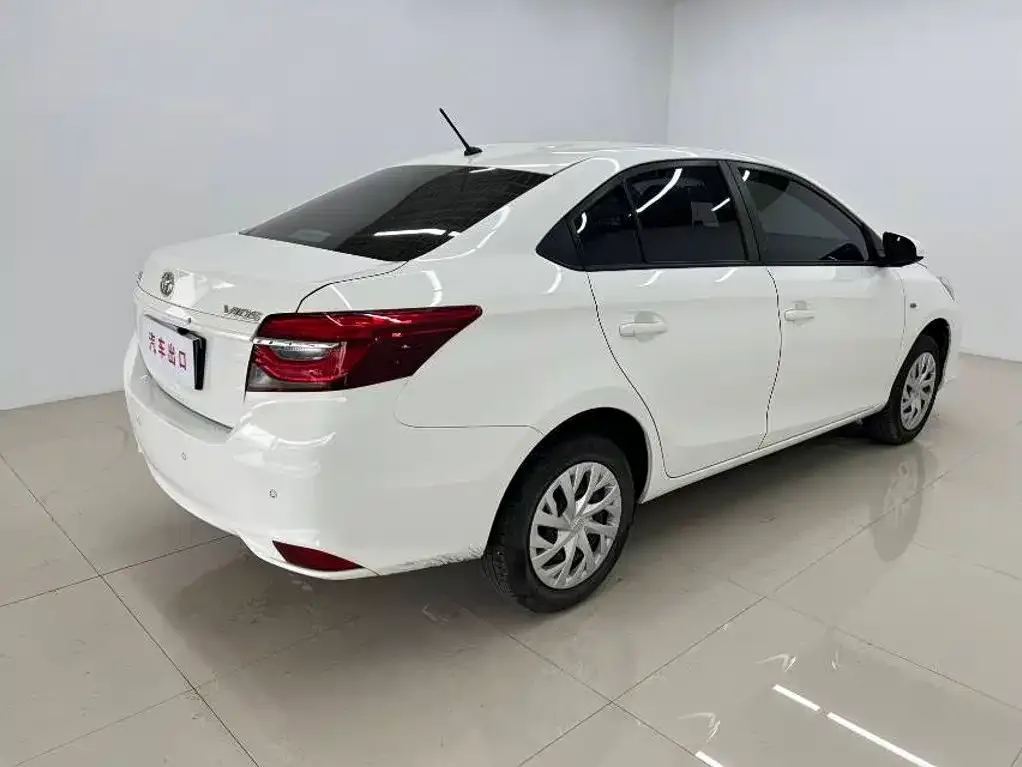 Toyota Vios 2022 1.5L CVT Venture CARE Edition — Фото автомобиля 4