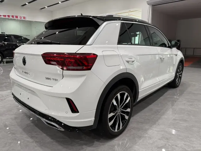 Volkswagen T-Roc — Фото автомобиля 6