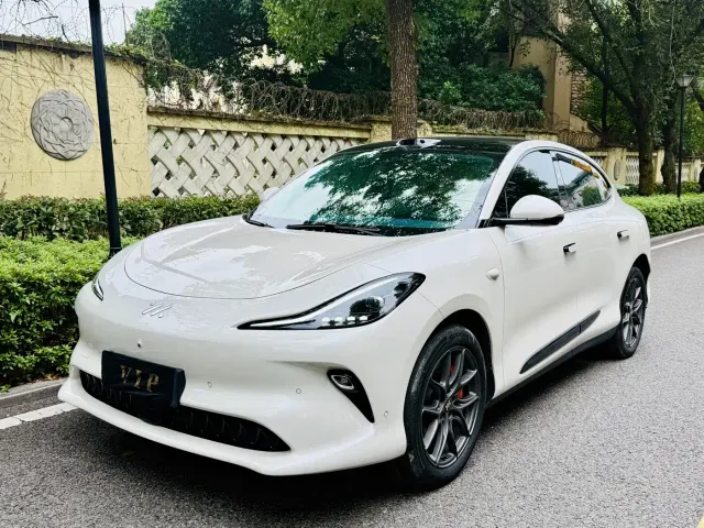 Фотография автомобиля — IM Motors LS6