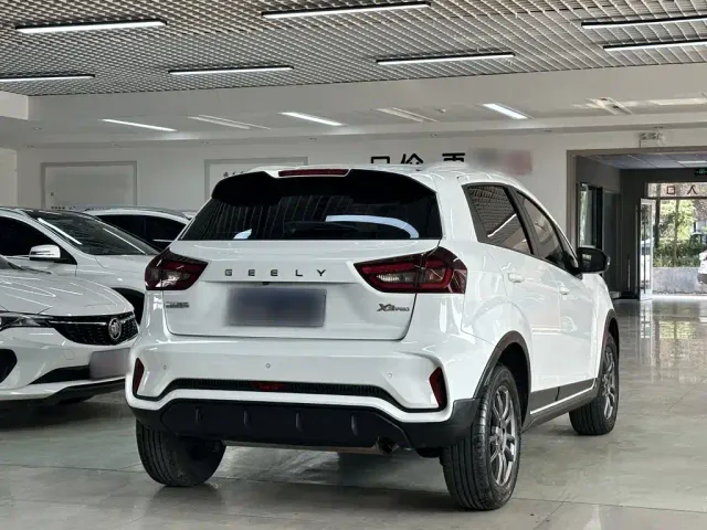 Geely Vision X3 — Фото автомобиля 22