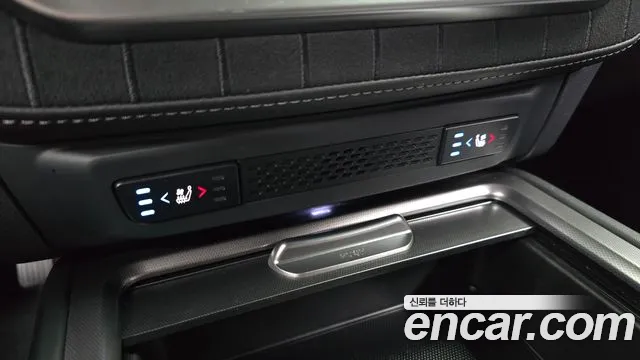 KG_Mobility_Ssangyong Rexton Rexton Arena Дизель 2.2 4WD — Фото автомобиля 17