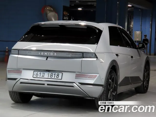 Hyundai Ioniq 5 — Фото автомобиля 2