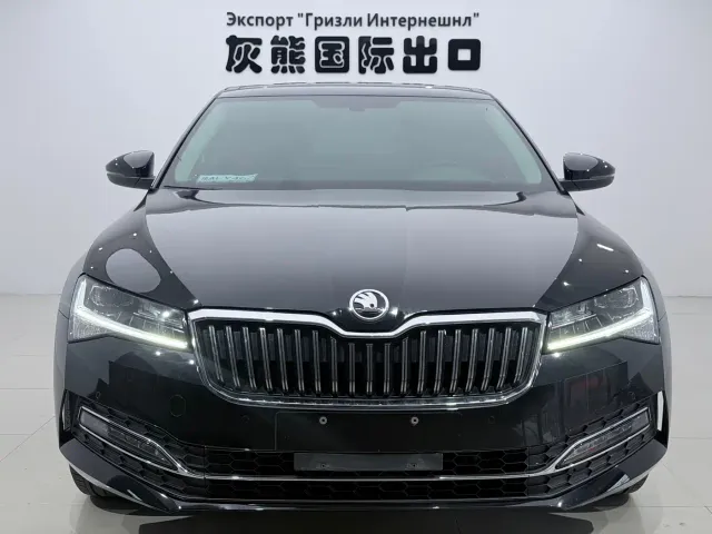Skoda Superb — Фото автомобиля 2