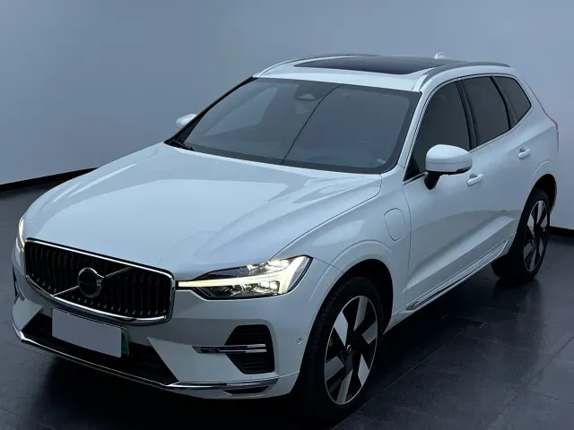 Фотография автомобиля — Volvo XC60