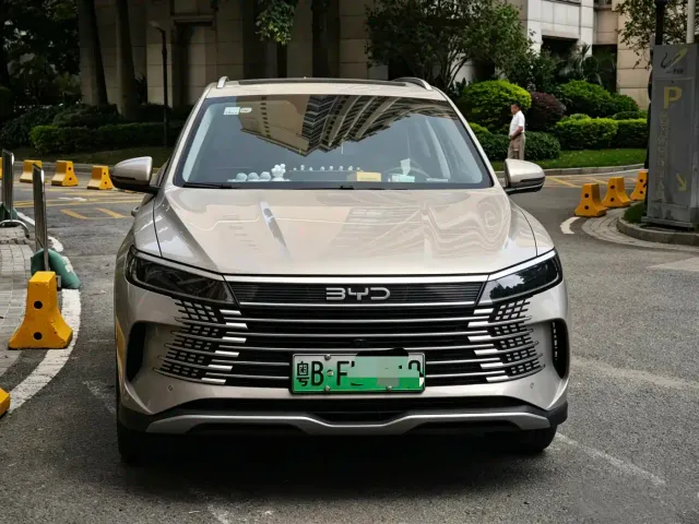 BYD Seal 05 DM-i — Фото автомобиля 2