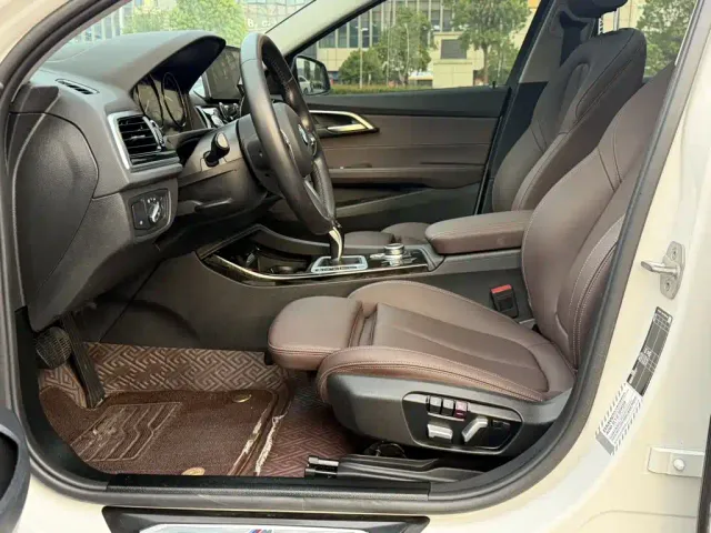 BMW 1 Series — Фото автомобиля 10