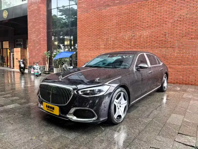 Фотография автомобиля — Mercedes-Benz Maybach S-Class