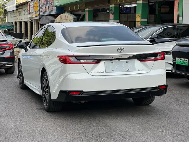 Toyota Camry — Фото автомобиля 7
