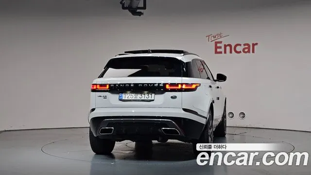 Land Rover Range Rover Velar — Фото автомобиля 3