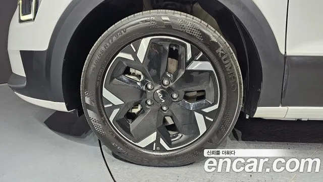 Kia Niro Niro (New) — Фото автомобиля 5