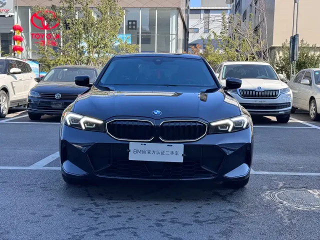 BMW 3 Series — Фото автомобиля 2