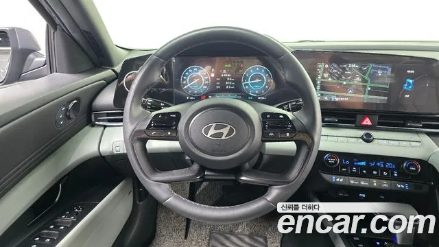 Hyundai AVANTE Новый Avante (CN7) — Фото автомобиля 13