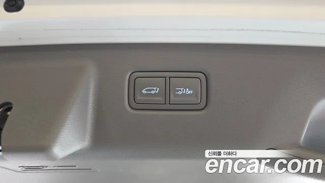 Hyundai Staria Staria 4WD Lounge 9 мест — Фото автомобиля 18