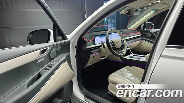 Genesis GV80 — Фото автомобиля 11