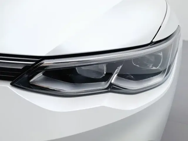 Volkswagen Golf — Фото автомобиля 7